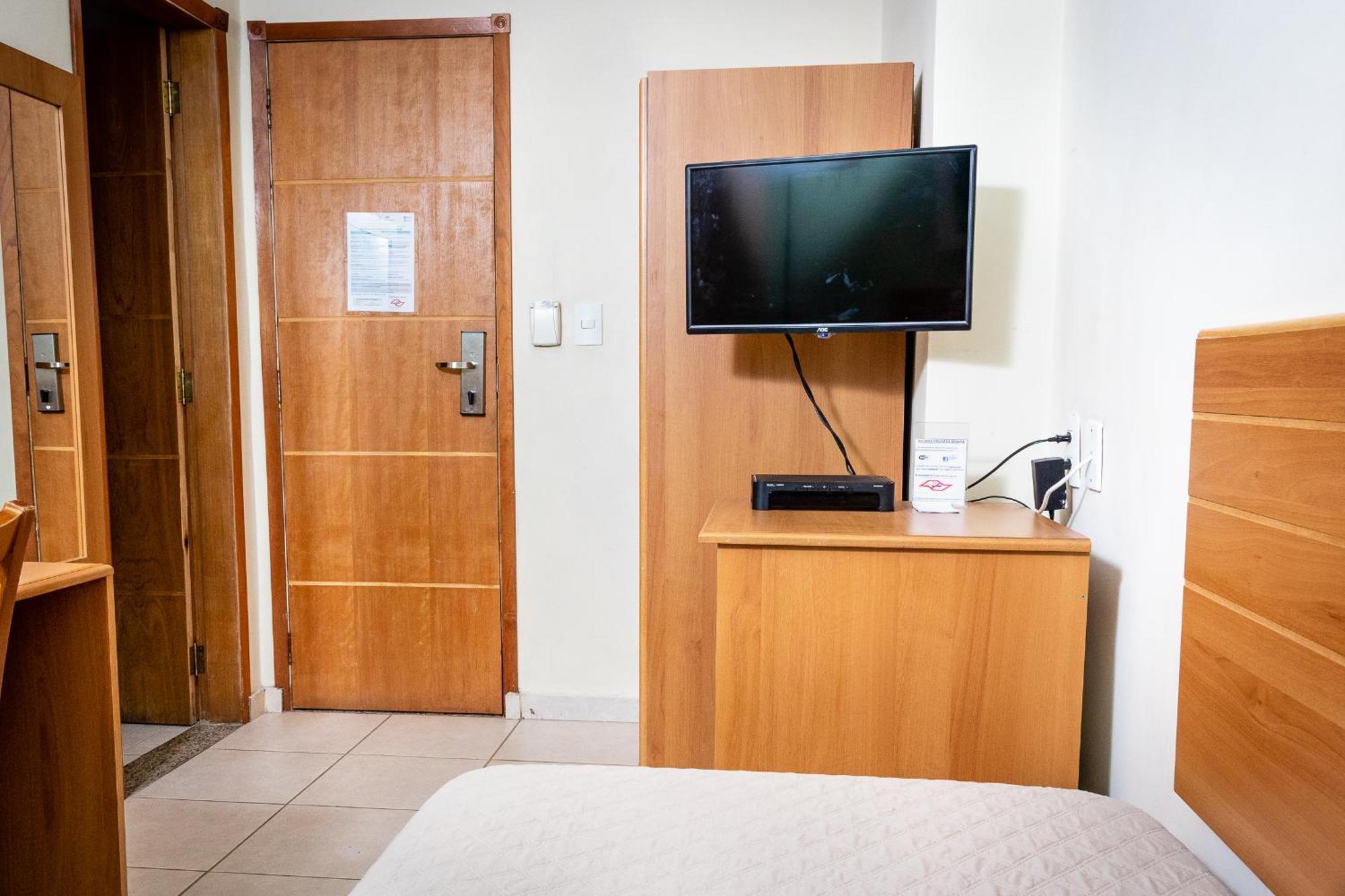 Hotel Pousada Bonita - 150M Metro Paraiso E 1Km Do Inicio Av Paulista เซาเปาโล ภายนอก รูปภาพ